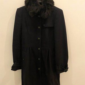 Woman's Burberry Coat with Fur Collar - Size US 6 or UK 8
